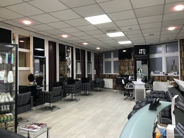 Fully Equipped Barber Shop (3 Chairs) in Sports Club Bushey. £600.00 per month rent all-inclusive. Photo 2
