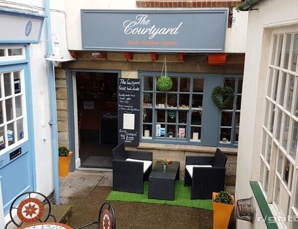 Licenced Cafe & Bar In Whitby Photo 1