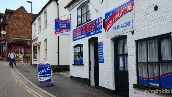 ESTABLISHED RETAILER OF PRINTER SERVICES (including INKJET REFILLS) & VAPING PRODUCTS, Oxfordshire Photo 1