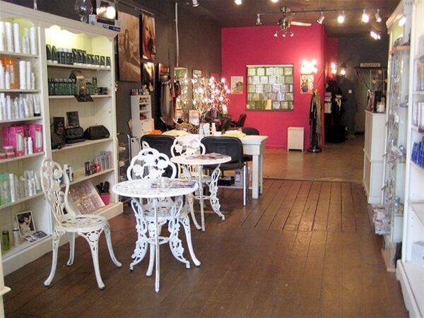 EXCELLENT HAIR & BEAUTY SALON - NOTTINGHAMSHIRE Photo 1