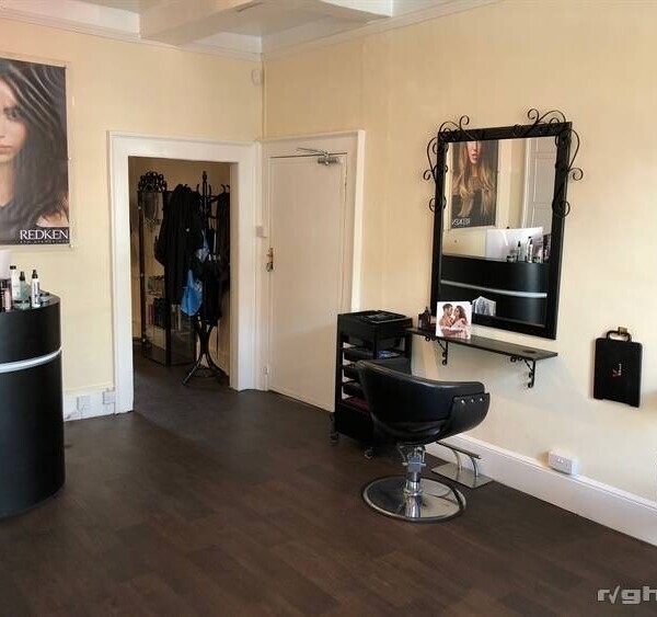 Well Established Hair Salon - Popular Tourist Town - OWNER FINANCING AVAILABLE! Photo 1