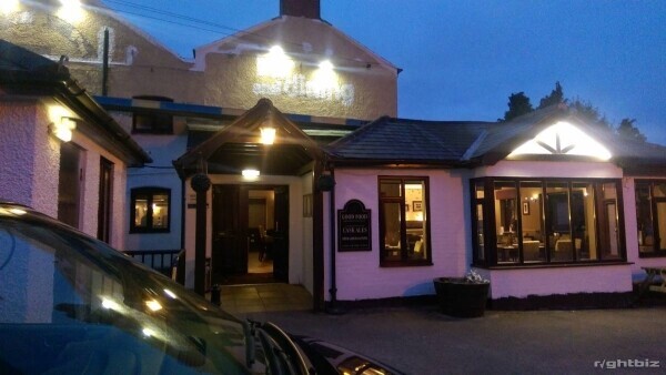100 seater restaurant with 40 space bar. Outside decking area for 50, Beer garden for 80 Photo 1