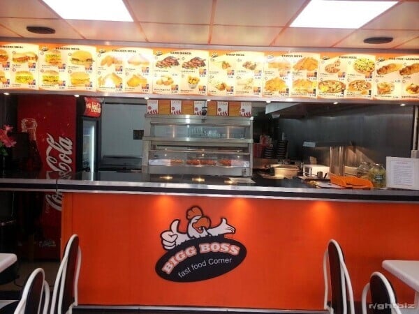 Pizza & Chicken Restaurant Photo 1