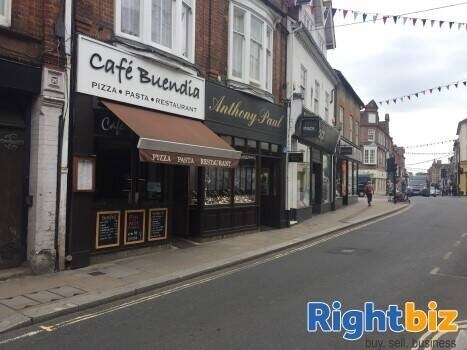 Reputable Café & Bistro in Henley Photo 1