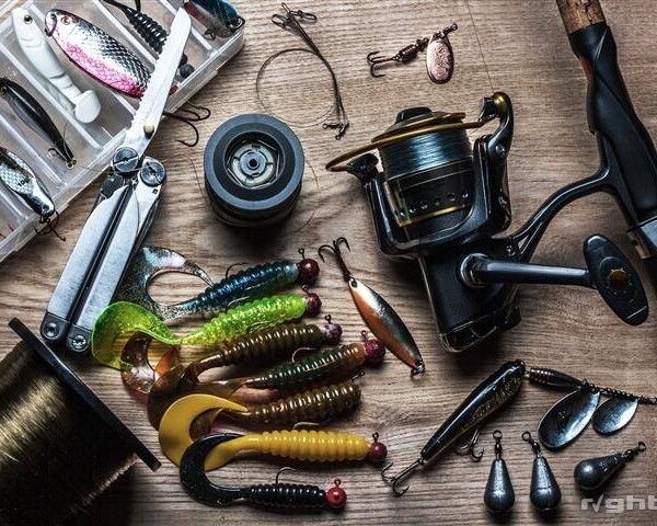 FISHING AND ANGLING SUPPLIES Photo 1