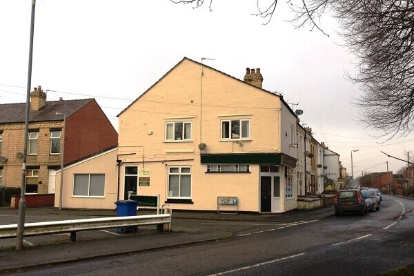 Beauty Salon - Lostock Gralam, Northwich, Cheshire Photo 1