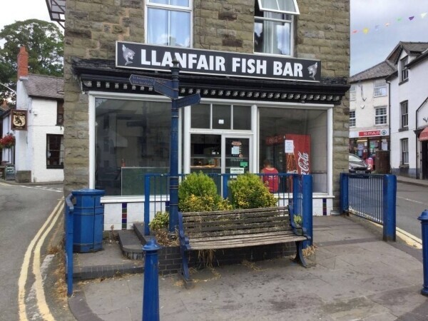 Successful And Well Established Fish And Chip Shop Photo 1