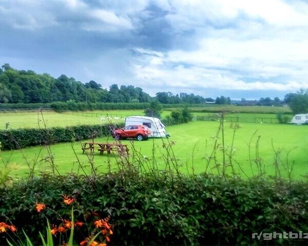 SUPERB FAMILY RUN CARAVAN AND CAMPING SITE & CAFE - HEREFORDSHIRE Photo 1