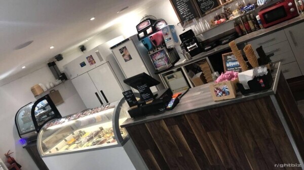 Very Successful Dessert Parlour In Kirkcaldy For Sale Photo 1