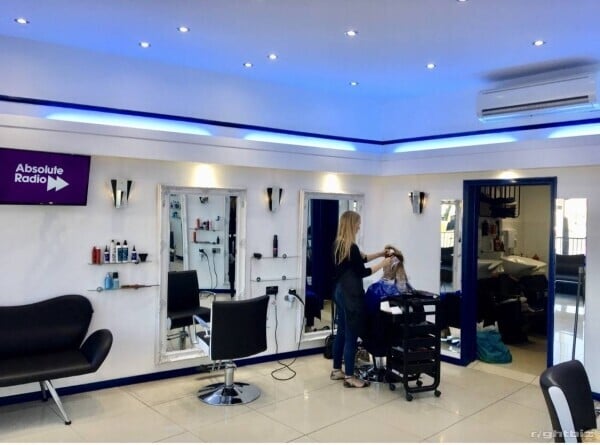 Unisex Hairdressing Salon, South London Photo 1