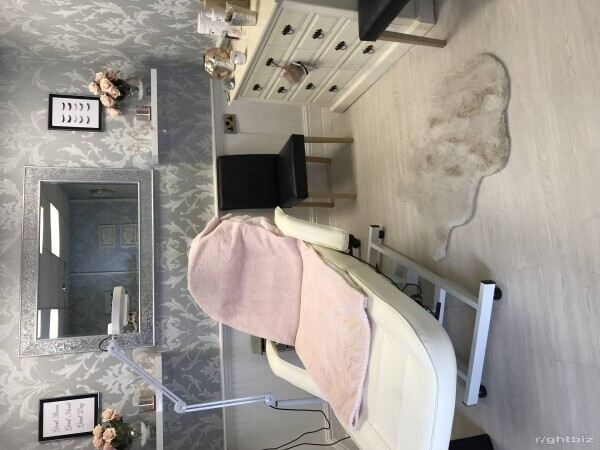 Newly refurbished hair and beauty salon Photo 1