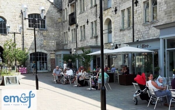 Modern attractive 60 cover Café, Coffee Shop Tea Room - NEW PRICE! Photo 1