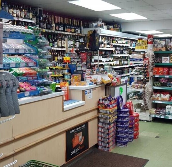 Convenient Store For sale in Rickmansworth Leasehold  Photo 1