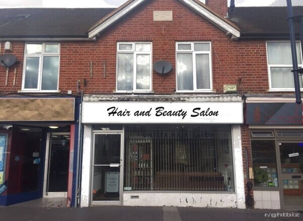 FREEHOLD HAIR SALON WITH ACCOMMODATION, KENT Photo 1