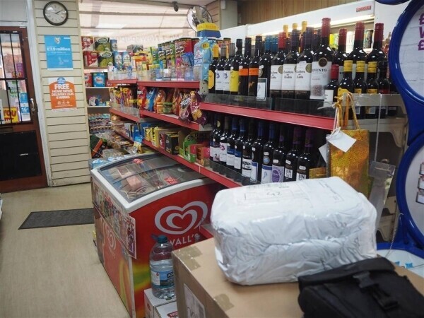 Off License & Convenience For Sale in Market Harborough Photo 1
