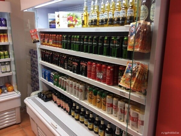 OFF LICENCE FOR SALE. PLANNED TURNOVER - 120K PER ANNUM AND MORE. Photo 2