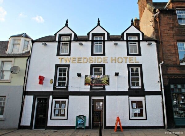 3 Star Hotel Situated in the Charming Town of Innerleithen, Scottish Borders Photo 1