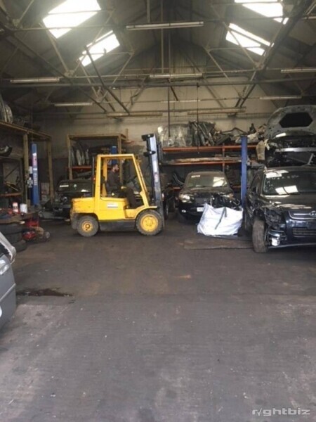 FULLY LICENSED SCRAP YARD/VEHICLE DISMANTLER/ CAR BREAKERS BUSINESS FOR SALE Photo 1