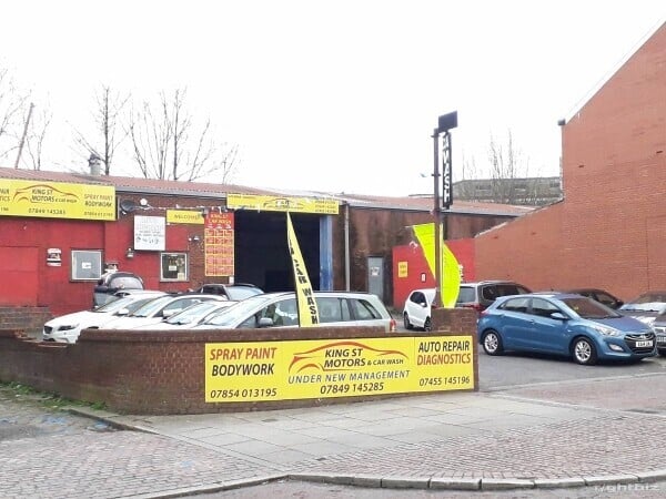 Large premises carwash, garage, body spray room, large office space, units, parking Photo 1