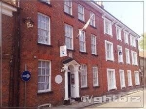 Beautifully refurbished 12-bedroom boutique hotel within Chichester's city walls Photo 1