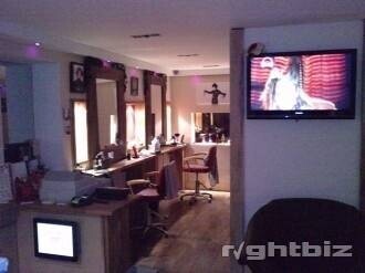 BARBER SHOP ESTABLISHED 14 YEARS FOR SALE Photo 1