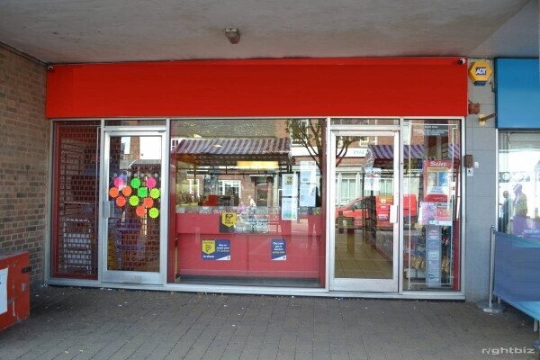 Exclusive to the market, this busy hidden gem is located in Wednesfield, Wolverhampton £8k PW Taking Photo 1