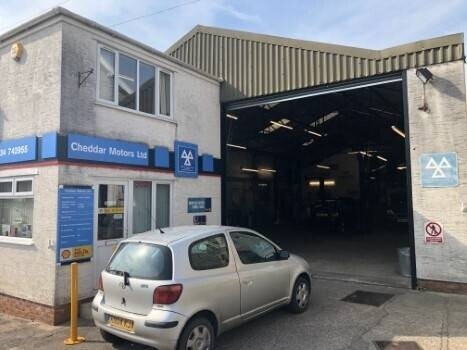 Longstanding Garage Specialising in MOTs, Servicing and Repairs based in Somerset Photo 1