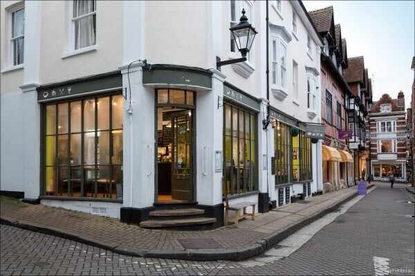Grade II Listed Coffee Shop (with Restaurant & A1 Use), amidst conservation area, in Winchester Photo 1