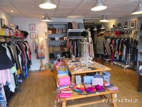 PRICE REDUCED FOR SWIFT SALE Ladies Fashion Boutique - prime location, BILLINGSHURST Photo 1