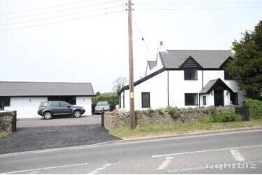 Attractively Priced Former Guest House, Near Bristol Airport