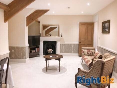 Luxurious Bed and Breakfast set in a historic Manor House Photo 1