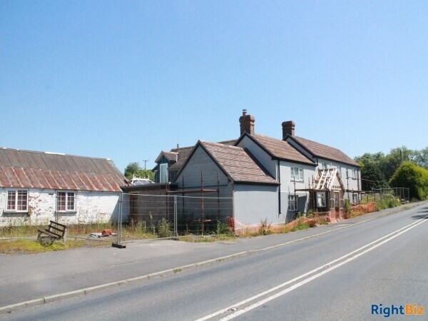 ROYAL OAK LUDLOW ROAD, CLEE HILL, LUDLOW, SHROPSHIRE Photo 1