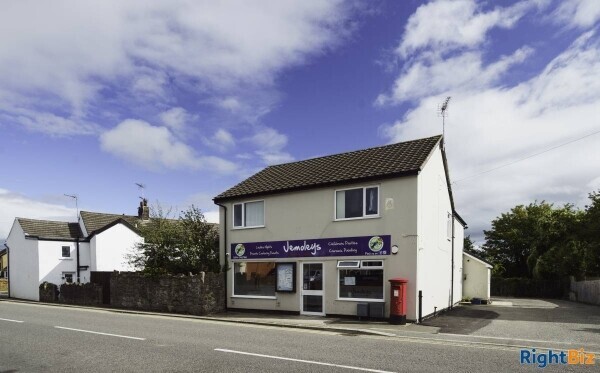 Fantastic Opportunity to buy a well established Bistro Cafe/ Pottery business for sale in Penyffordd, North Wales Photo 1