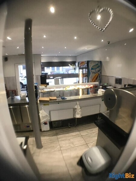 Cafe hot and cold food take away close local health centre, police station and council building Photo 1