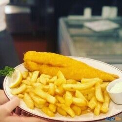 140 SEAT  FISH AND CHIPS RESTAURANT & TAKEAWAY, FELIXSTOWE / SUFFOLK