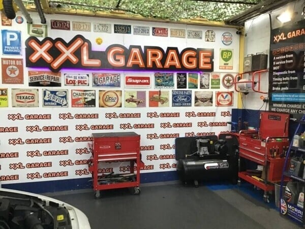 Vehicle Repair/Recovery/Sales and Window Tinting Business Photo 1