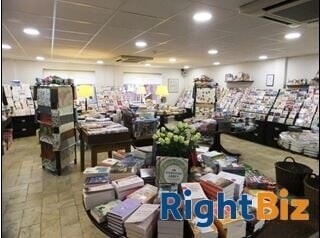WELL ESTABLISHED CARD / BOOK / GIFT SHOP - PROSPEROUS AREA - WOKINGHAM, BERKS Photo 1