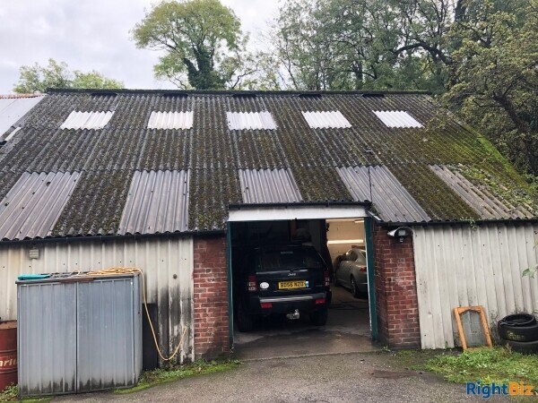 Well Estabished Car Bodyshop and Service Centre in Dronfield Photo 1