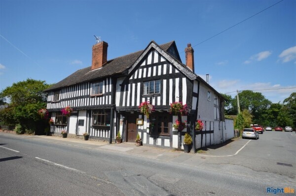 HEREFORDSHIRE DESIRABLE BLACK & WHITE RESTAURANT Photo 1