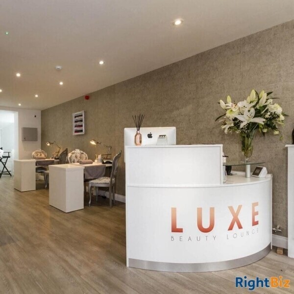 Beauty and Cosmetic Salon in a Prime Location of Cheshire Photo 1
