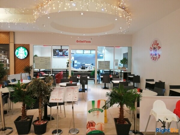 Busy cafe/restaurant for sale Photo 1