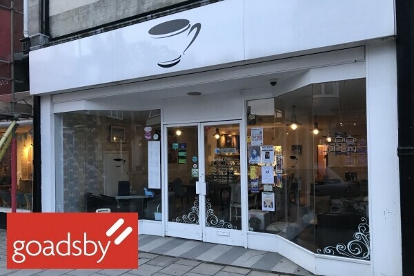 Beautifully Presented 35 Cover Cafe & 3 Bed Flat Photo 1