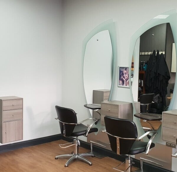 Award Winning Hair and Beauty Salon Milton Keynes Photo 1