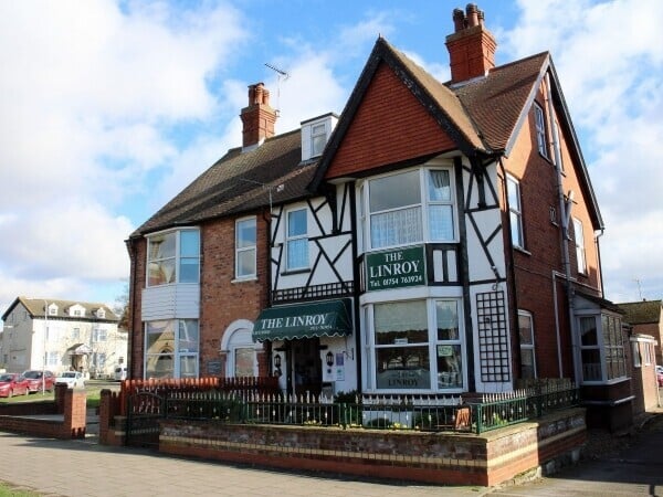 LINCOLNSHIRE COAST - ESTABLISHED PROFIT MAKING 8 BEDROOM GUESTHOUSE Photo 1