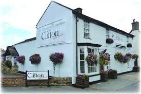 Busy restaurant and takeaway in an affluent beds Village location Photo 1
