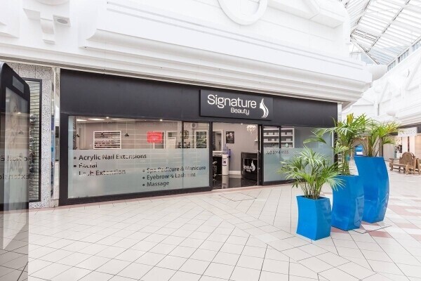 Beauty Salon - Hampshire Photo 1