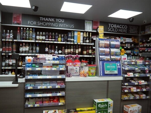 Off License & Convenience For Sale in Gainsborough Photo 1