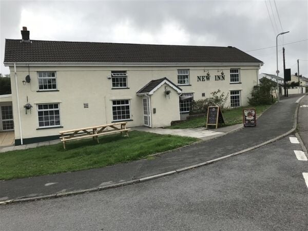 IMPRESSIVE FREEHOLD PUBLIC HOUSE & RESTAURANT IN STUNNING RURAL SETTING NEAR ABERDARE IMPRESSIVE FREEHOLD PUBLIC HOUSE & RESTAURANT IN STUNNING RURAL SETTING NEAR ABERDARE