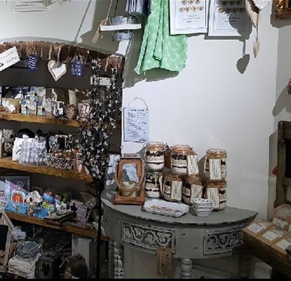 CHARMING COFFEE SHOP & MILKSHAKE BAR IN ABINGDON TOWN CENTRE Photo 1