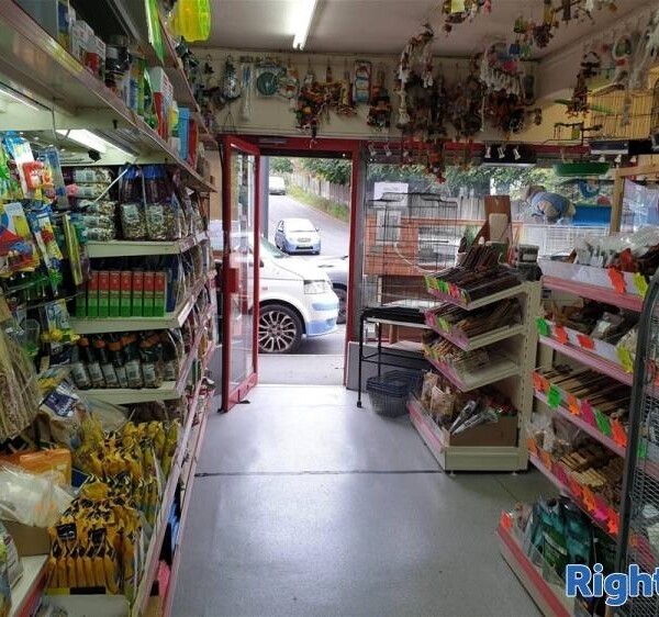 HIGHLY PROFITABLE RETAIL & ONLINE LIVE PETS & SUPPLIES CENTRE NEAR STOKE ON TRENT Photo 1